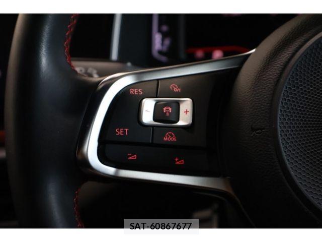 VolksWagen POLO 2021-12 8882992-18