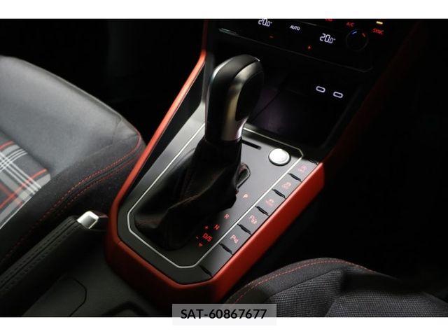 VolksWagen POLO 2021-12 8882992-22