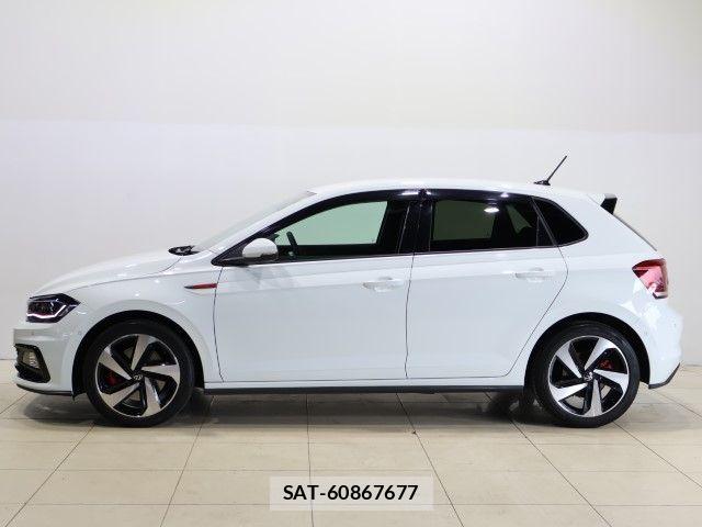 VolksWagen POLO 2021-12 8882992-2