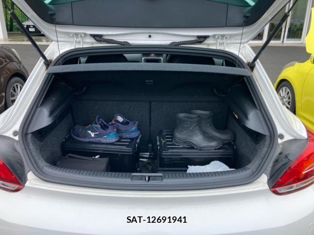 VolksWagen SCIROCCO 2010-09 7621350-20