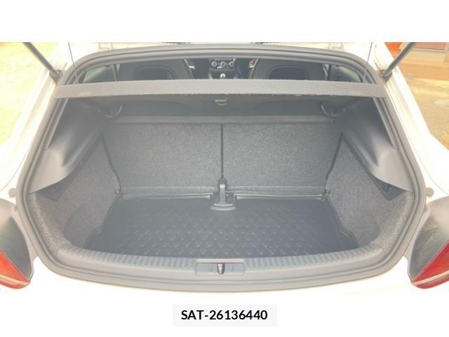 VolksWagen SCIROCCO 2012-11 8232420-24