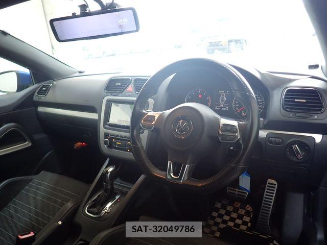 VolksWagen SCIROCCO 2011-09 8746883-1