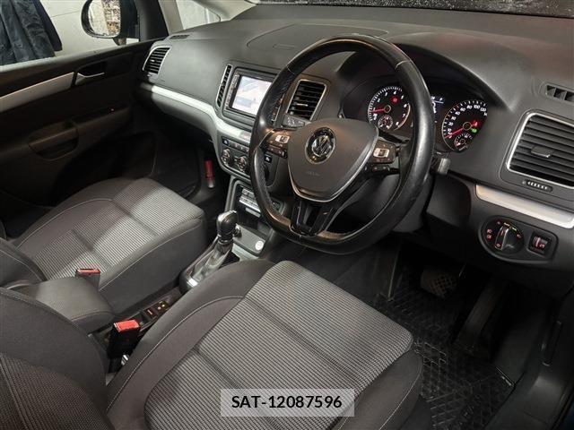 VolksWagen SHARAN 2017-07 6615719-10