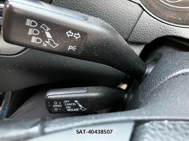 VolksWagen SHARAN 2013-07 7360487-18
