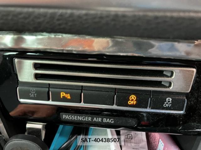 VolksWagen SHARAN 2013-07 7360487-25