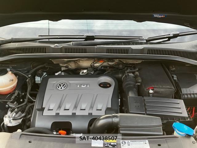 VolksWagen SHARAN 2013-07 7360487-26