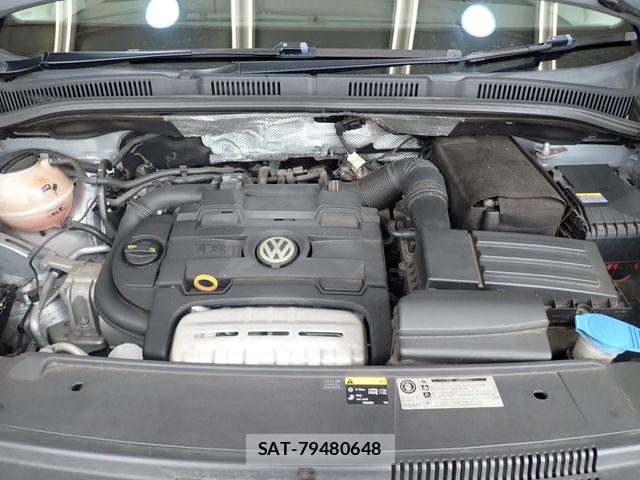 VolksWagen SHARAN 2015-08 7394862-25