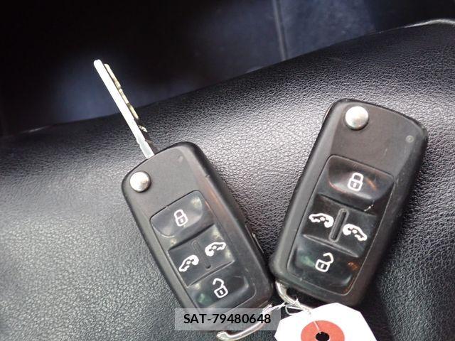VolksWagen SHARAN 2015-08 7394862-29