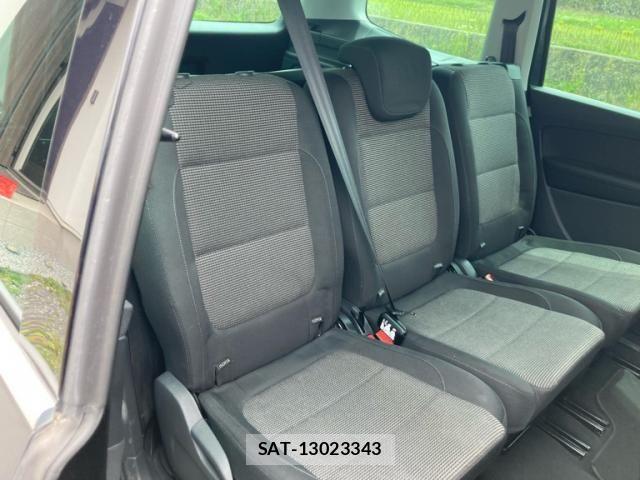 VolksWagen SHARAN 2012-03 7458845-13