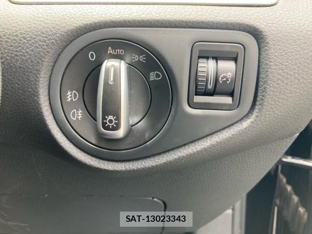 VolksWagen SHARAN 2012-03 7458845-20