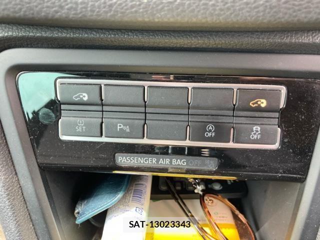 VolksWagen SHARAN 2012-03 7458845-22