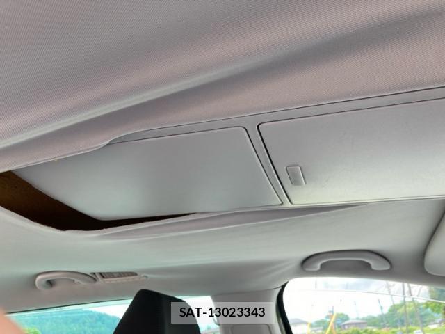 VolksWagen SHARAN 2012-03 7458845-28