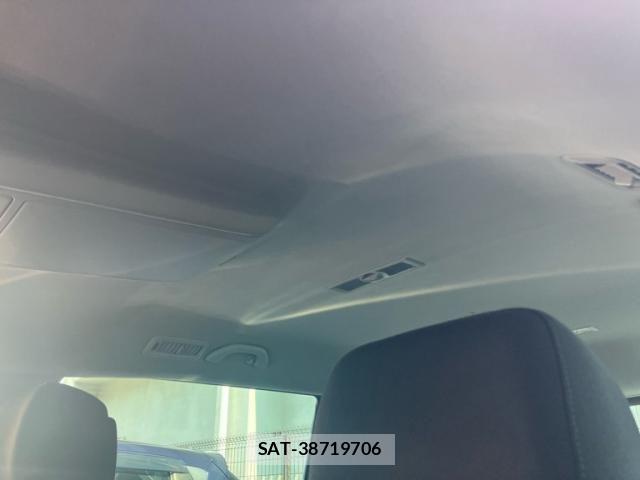 VolksWagen SHARAN 2013-06 7458844-12