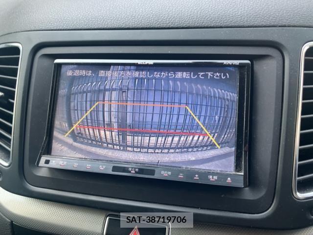 VolksWagen SHARAN 2013-06 7458844-23