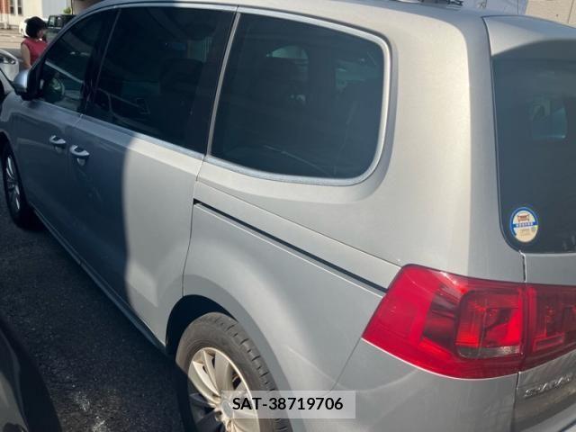 VolksWagen SHARAN 2013-06 7458844-7