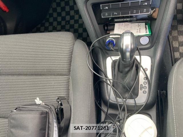VolksWagen SHARAN 2017-08 7458842-18