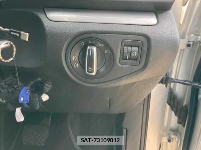 VolksWagen SHARAN 2012-03 7880516-17