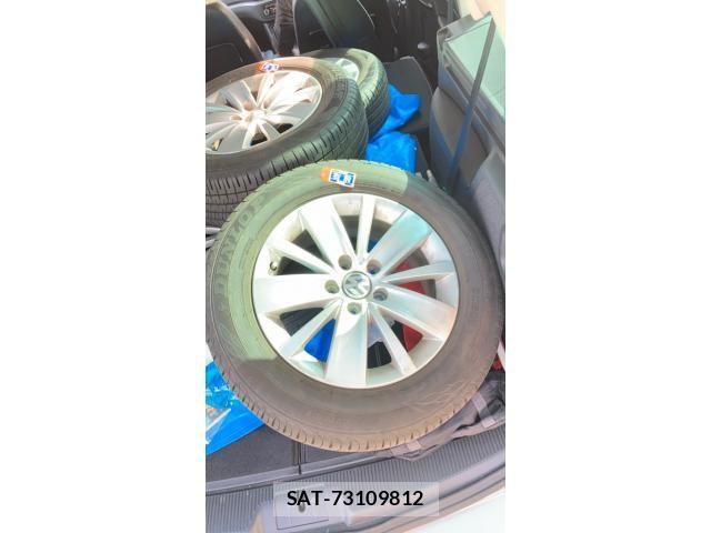 VolksWagen SHARAN 2012-03 7880516-25