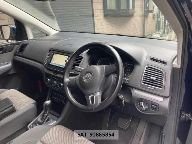 VolksWagen SHARAN 2012-11 8039209-12