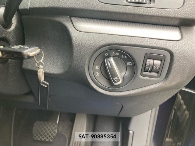 VolksWagen SHARAN 2012-11 8039209-19