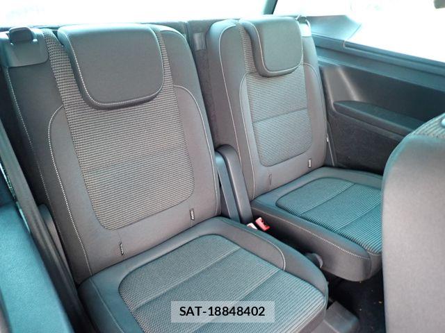 VolksWagen SHARAN 2018-05 8076151-19