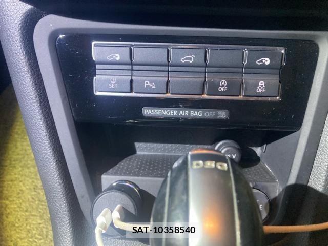 VolksWagen SHARAN 2017-03 8232421-20