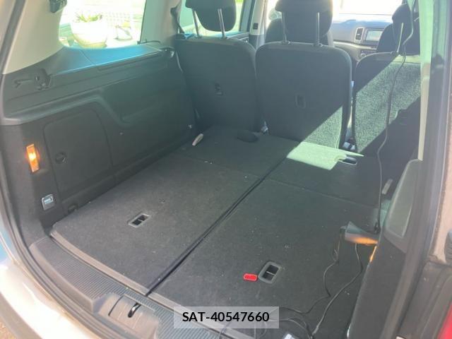 VolksWagen SHARAN 2013-08 8232424-13