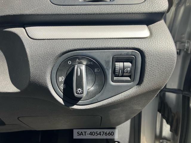 VolksWagen SHARAN 2013-08 8232424-15