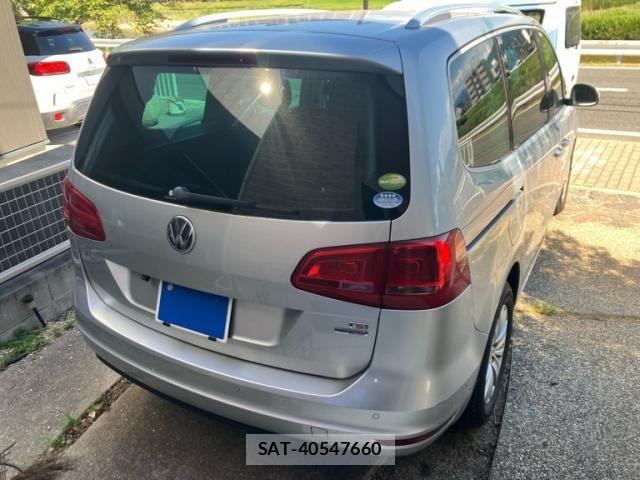VolksWagen SHARAN 2013-08 8232424-1