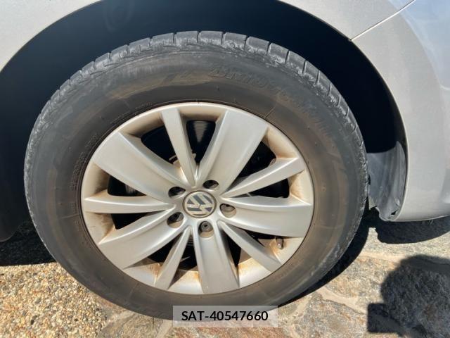 VolksWagen SHARAN 2013-08 8232424-4