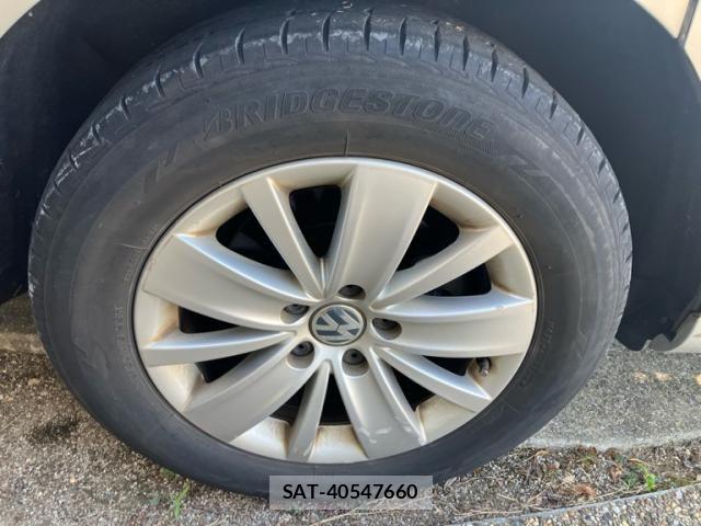 VolksWagen SHARAN 2013-08 8232424-5
