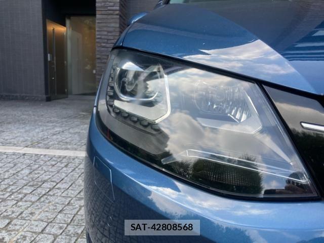 VolksWagen SHARAN 2015-12 8232423-4