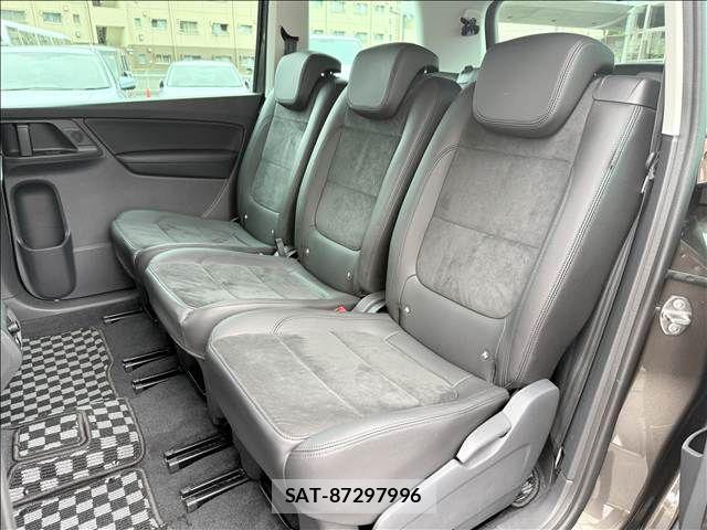 VolksWagen SHARAN 2022-06 8247167-9