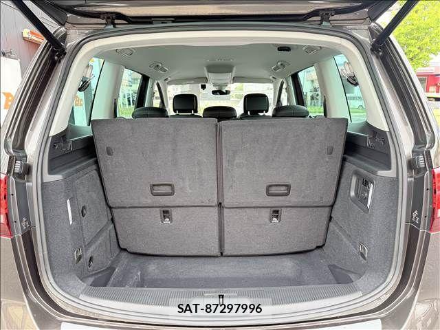 VolksWagen SHARAN 2022-06 8247167-10