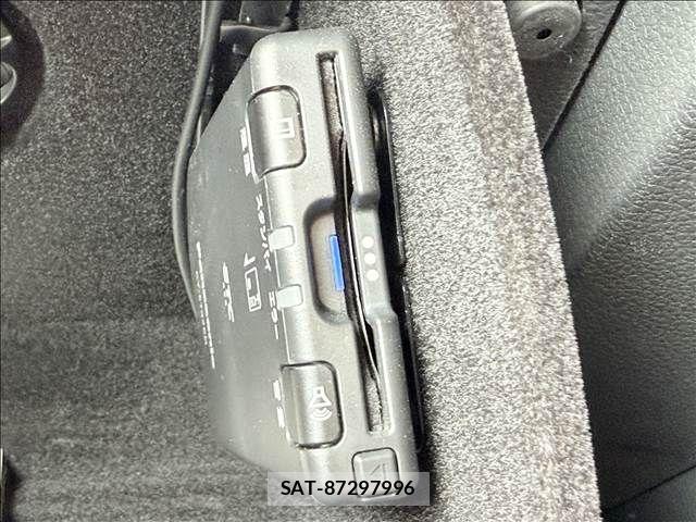 VolksWagen SHARAN 2022-06 8247167-15