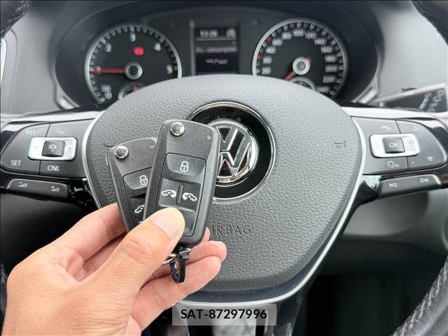 VolksWagen SHARAN 2022-06 8247167-17