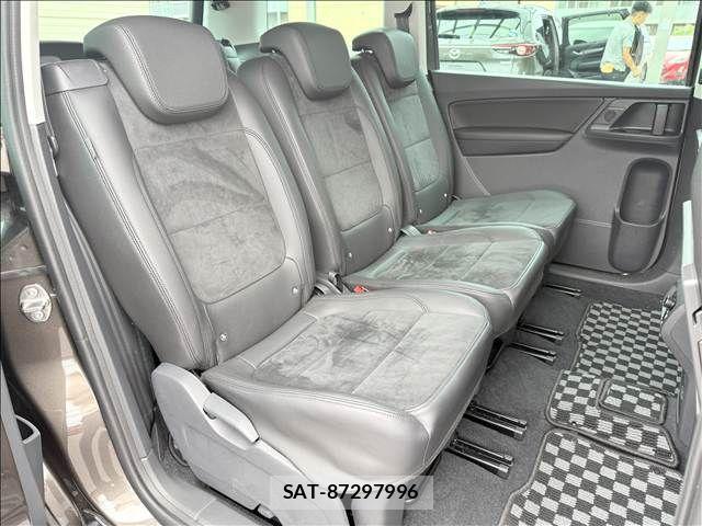 VolksWagen SHARAN 2022-06 8247167-25