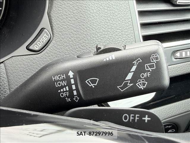 VolksWagen SHARAN 2022-06 8247167-28
