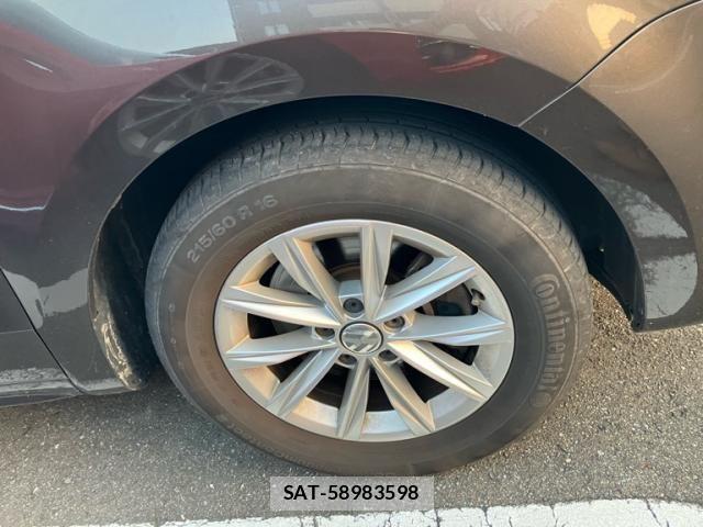 VolksWagen SHARAN 2016-11 8338516-6