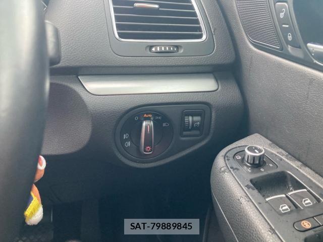 VolksWagen SHARAN 2012-01 8369758-12