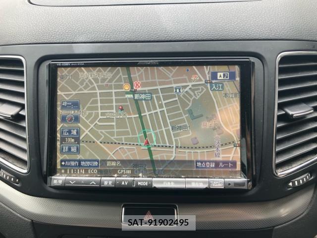 VolksWagen SHARAN 2011-09 8372388-16