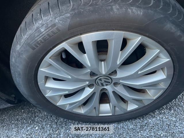 VolksWagen SHARAN 2014-08 8486272-11