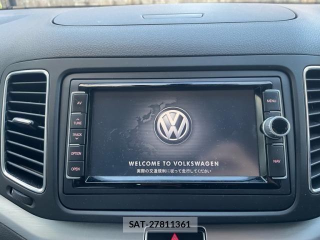 VolksWagen SHARAN 2014-08 8486272-23