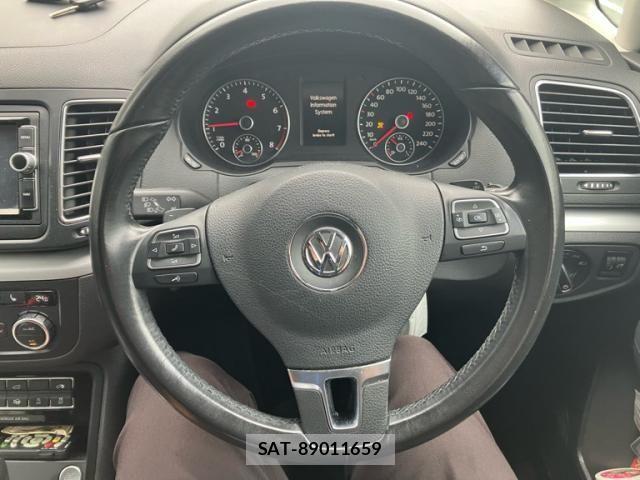 VolksWagen SHARAN 2014-02 8486270-13