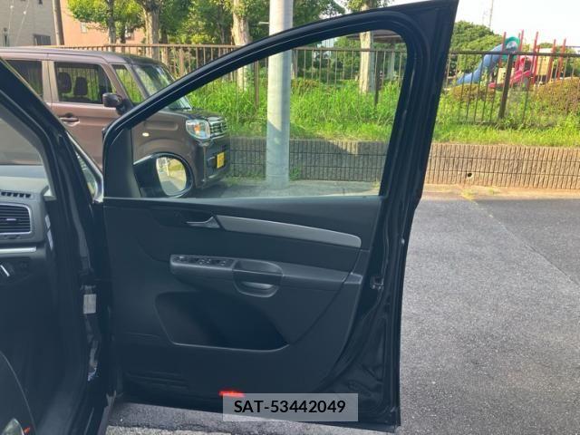VolksWagen SHARAN 2014-03 8528233-11