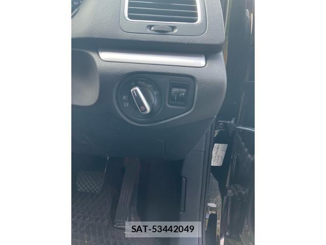 VolksWagen SHARAN 2014-03 8528233-14