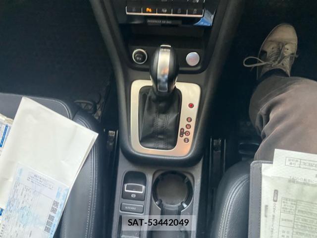 VolksWagen SHARAN 2014-03 8528233-18