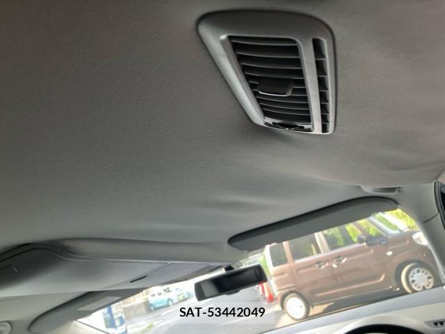 VolksWagen SHARAN 2014-03 8528233-25
