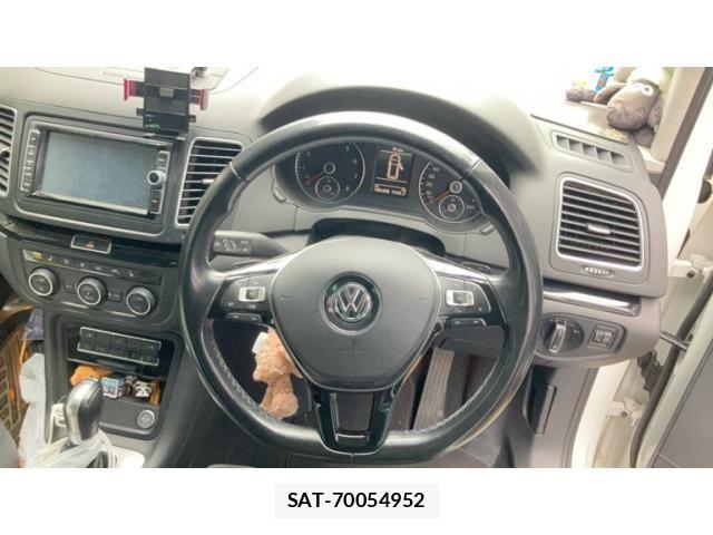VolksWagen SHARAN 2015-09 8746882-12
