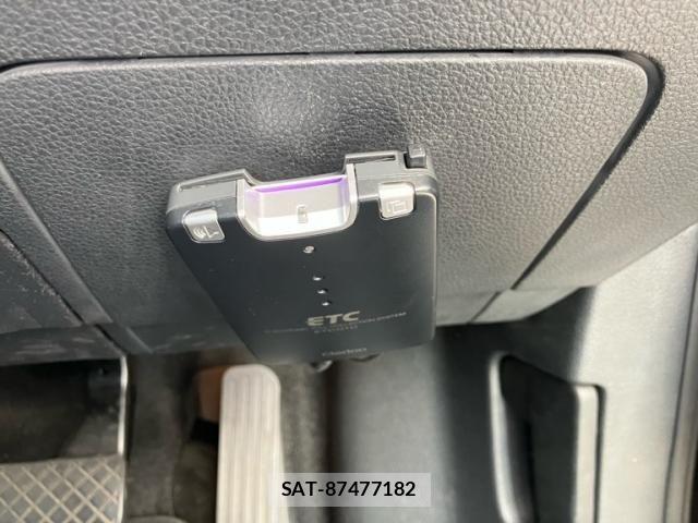 VolksWagen SHARAN 2011-09 8832519-11